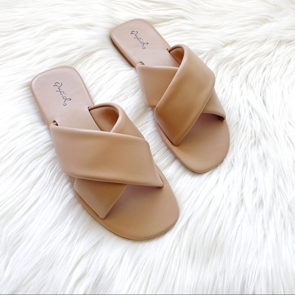 Padded criss cross strap sandals slides slip on - Picture 7 of 11